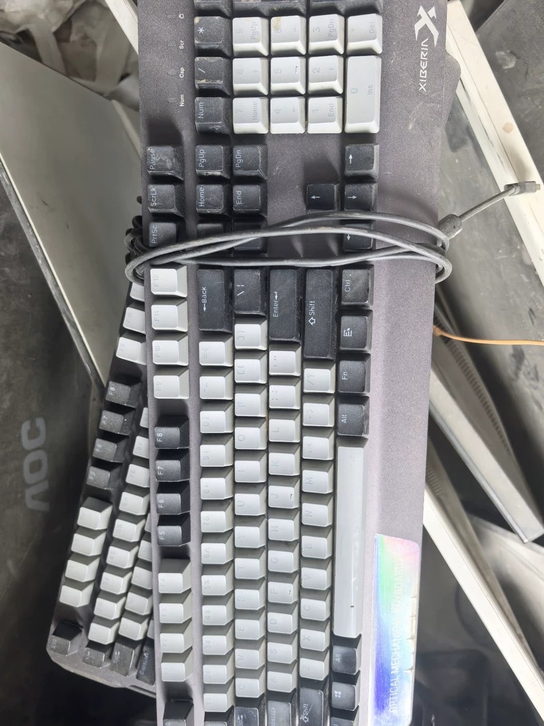网吧换下来一批机械键盘,便宜处理,成色如图 感兴趣的话点“我想要”和我私聊吧~ 网吧换下来一批机械键盘,便宜处理,成色如图 感兴趣的话点“我想要”和我私聊吧~